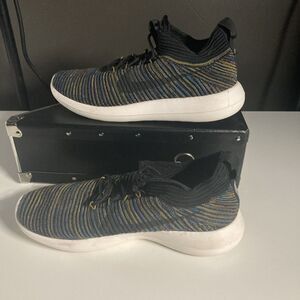 Nike Flyknit Running Shoes (Women’s Size 8)